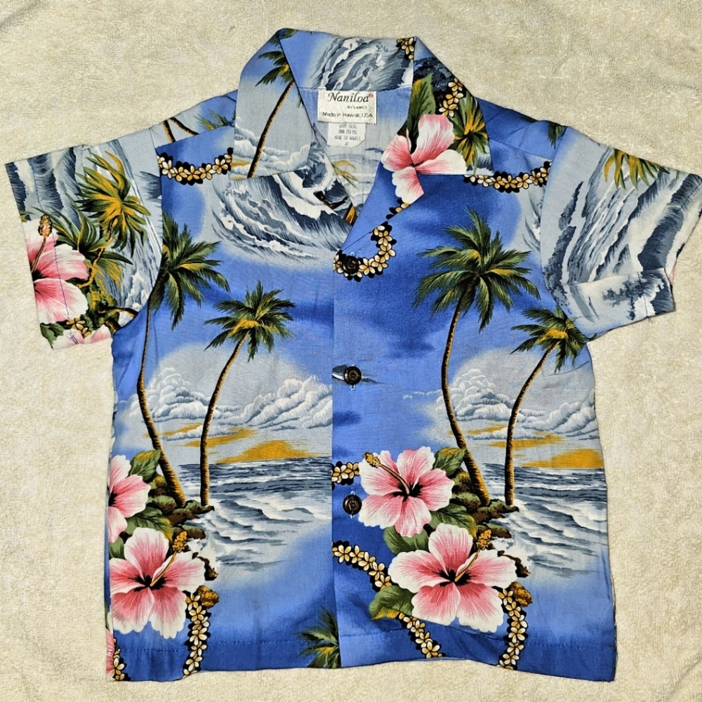 Naniloa by Lamco Hawaiian Camp Shirt